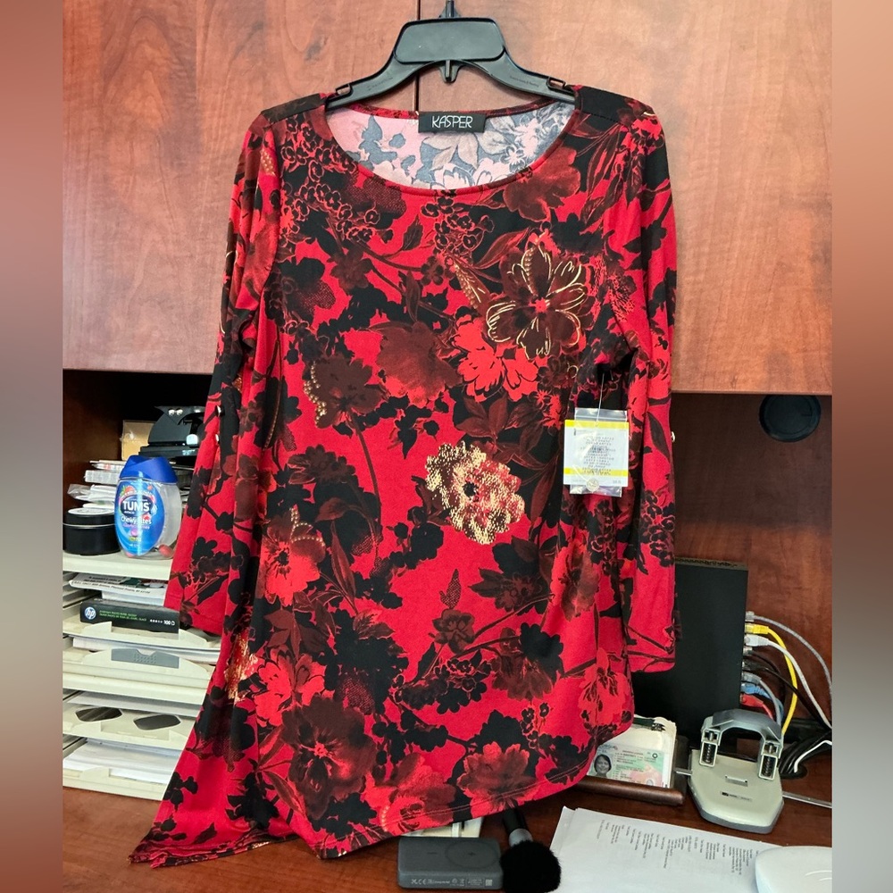 Kasper Red and Black Floral Asymmetrical Top